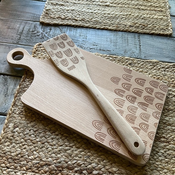 Hobby Lobby Other - 🤎🌈 Wooden Rainbow Cutting Board and Spatula